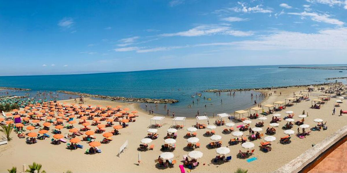 spiaggia-margherita-di-savoia--hotel-del-sole (008).jpg